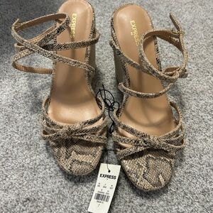Express Women's Tan Snake Print Wedges